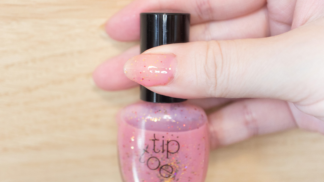 tip toe ネイルポリッシュ501 Sour Puddingを実際に塗ったネイルの仕上がり写真
