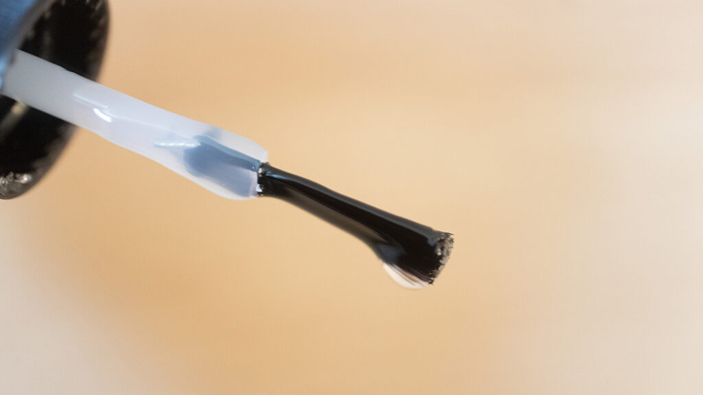 つやつやのNAILS INC. 45セカンドトップコート